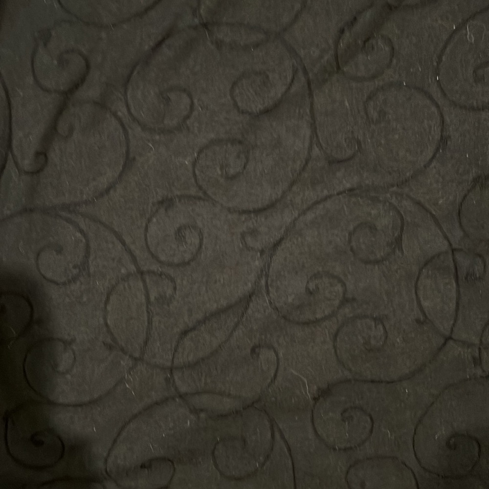 Size XL black blouse with a swirl design and ladder like straps - Picture 6 of 7